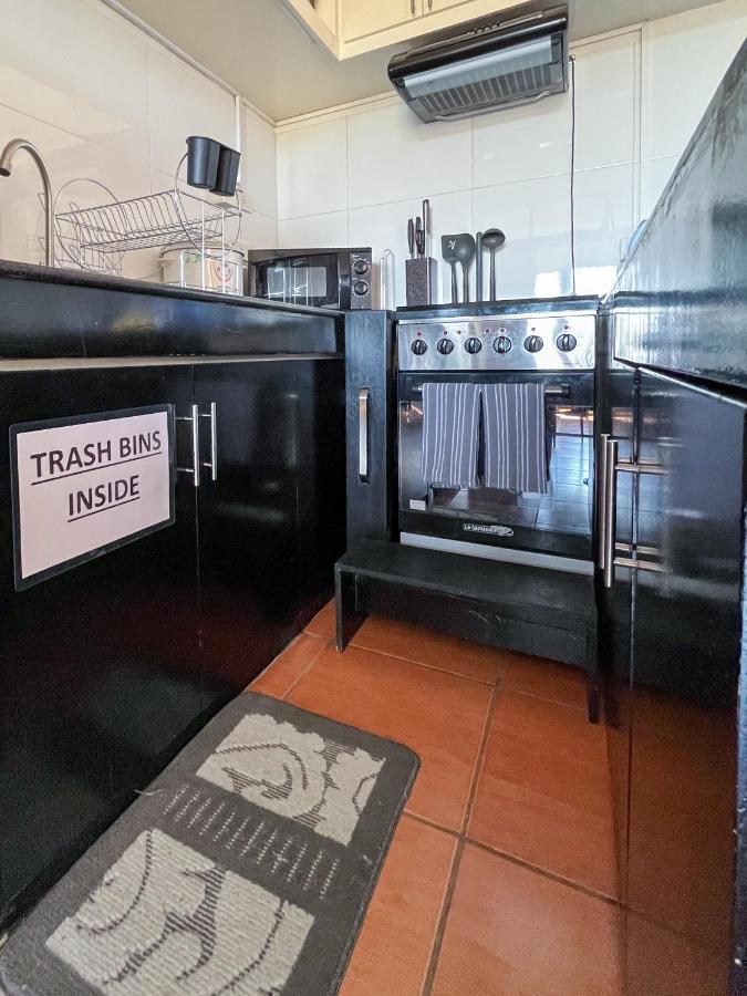 Modern 2Br Condo Near Sm With Free Parking Pool Wifi And Netflix ダバオ　シティ エクステリア 写真